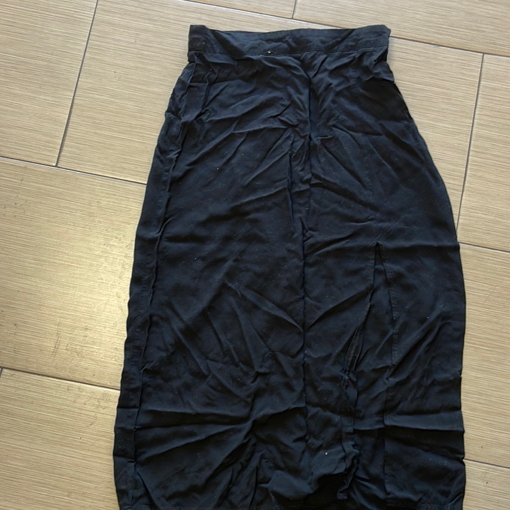 Black long skirt with slit